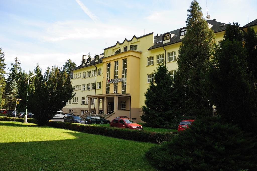 Hotel Skalka Раецке-Теплице Экстерьер фото